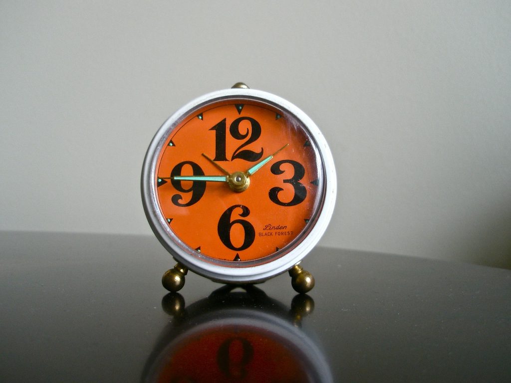 orange clock 1510180353